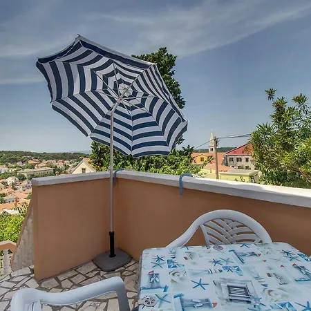 Apartment Anica *